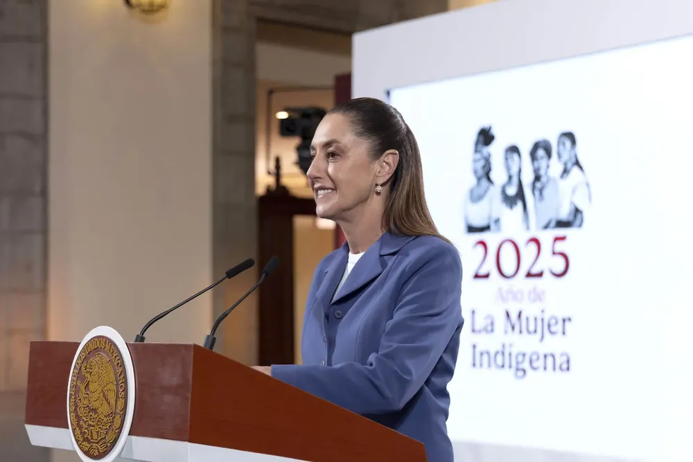 2025-10-06-Conferencia-de-prensa-matutina-Palacio-Nacional-01-JCB