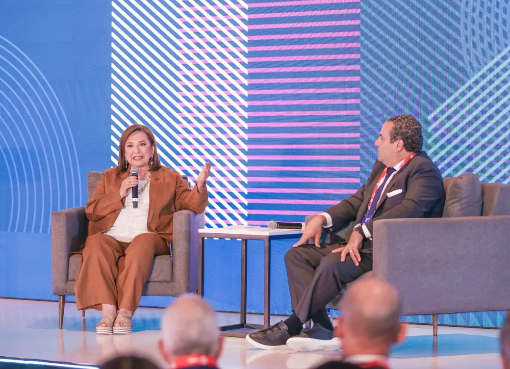 430e2372-2fd6-438e-8feb-1caabfd17fbd