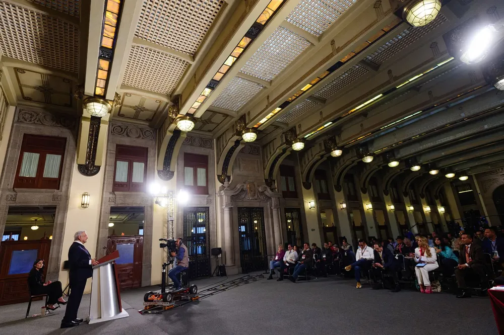 2023-10-25-Conferencia-de-prensa-matutina-Palacio-Nacional-Foto-02