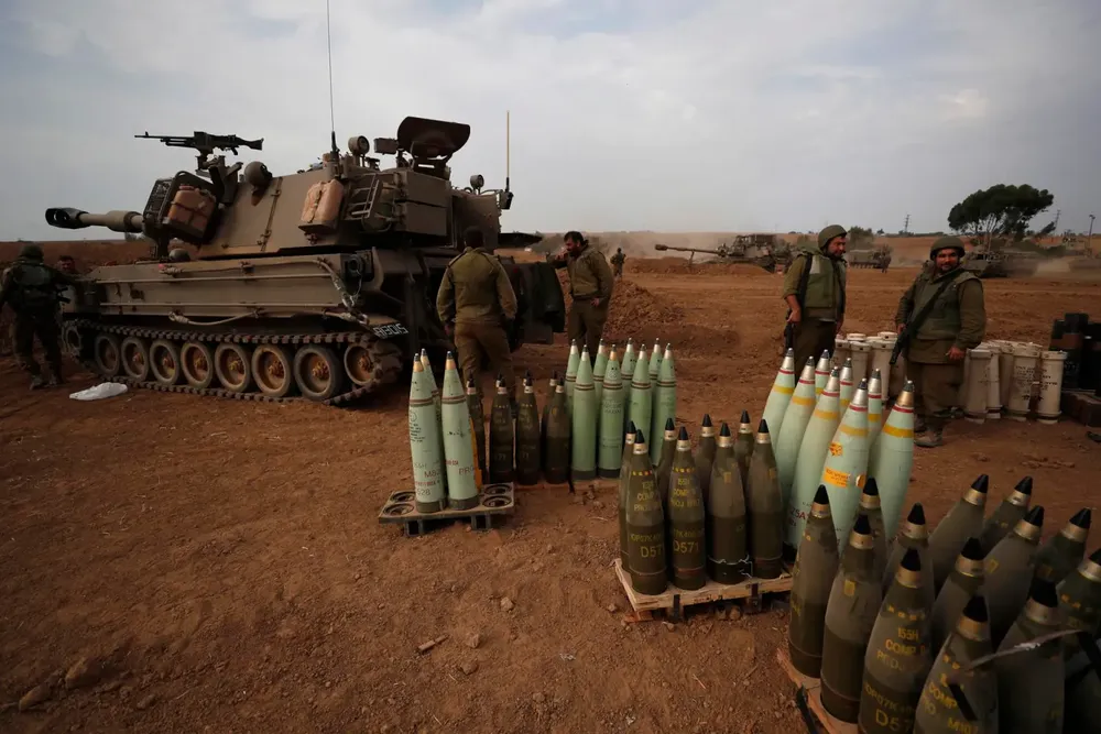 artilleria-israeli-gaza-hamas
