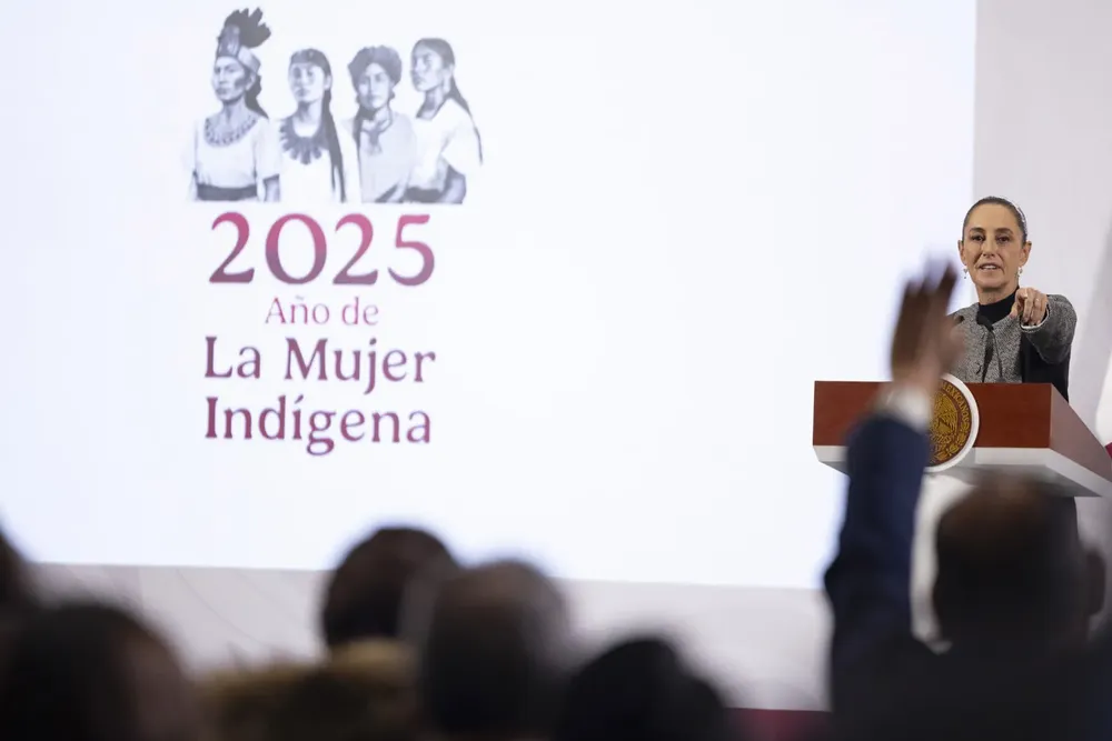 2025-11-28-Conferencia-de-prensa-matutina-Palacio-Nacional-06-GM