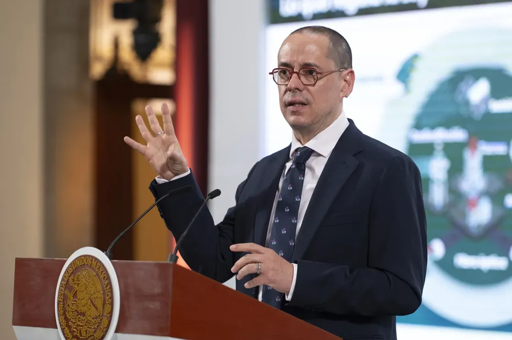 2025-05-14_Conferencia_de_prensa_matutina_-_Palacio_Nacional_14_SLE