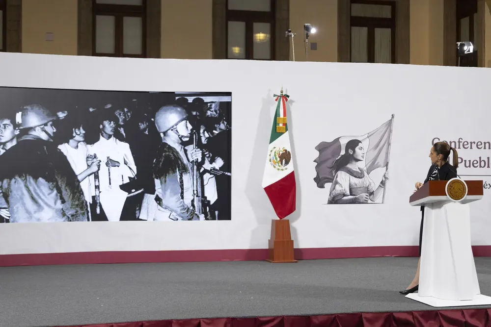 2025-10-02-Conferencia-de-prensa-matutina-Palacio-Nacional-18-JCB