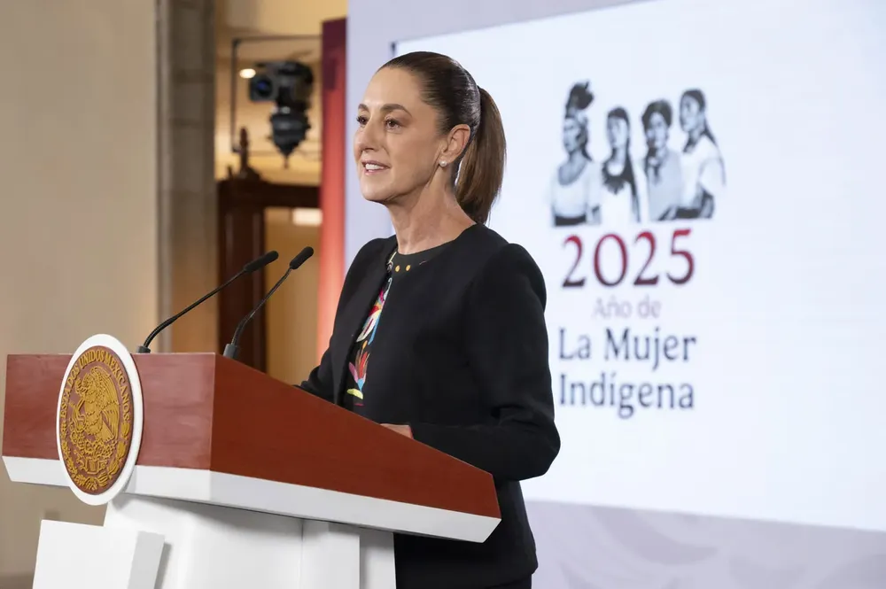 2025-12-11-Conferencia-de-prensa-matutina-Palacio-Nacional-02-SLE