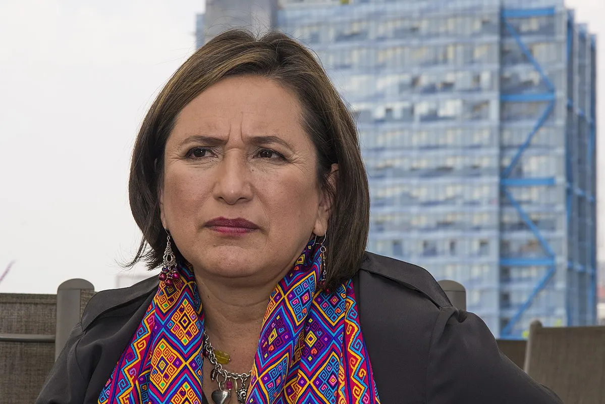 1200px-Bertha_Xóchitl_Gálvez_Ruiz_(1)