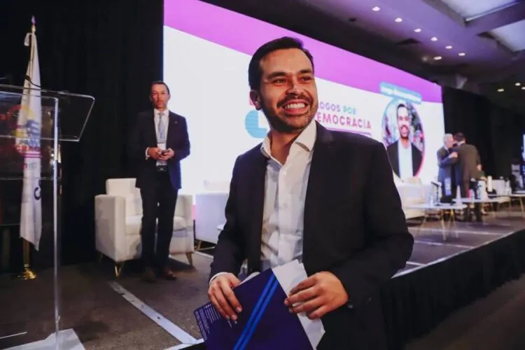 b4c0cf1cdf987fd3813533f431b69dba-750x500