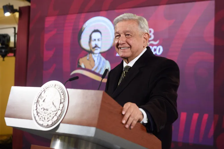 2023-12-08-Conferencia-de-prensa-matutina-Palacio-Nacional-Foto-05-770x513