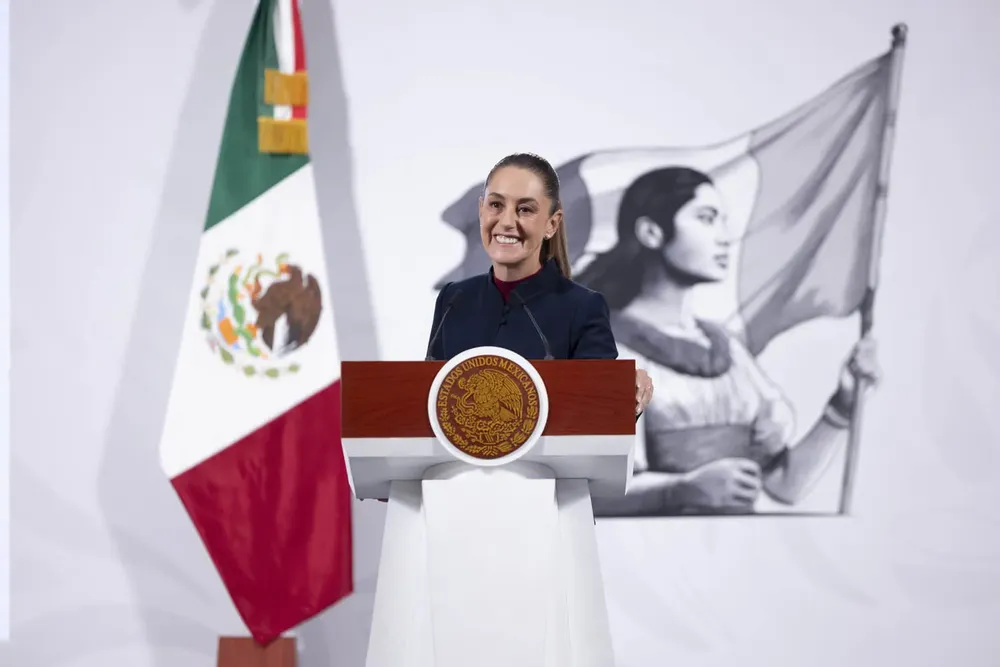 2025-10-14-Conferencia-de-prensa-matutina-Palacio-Nacional-02-GM
