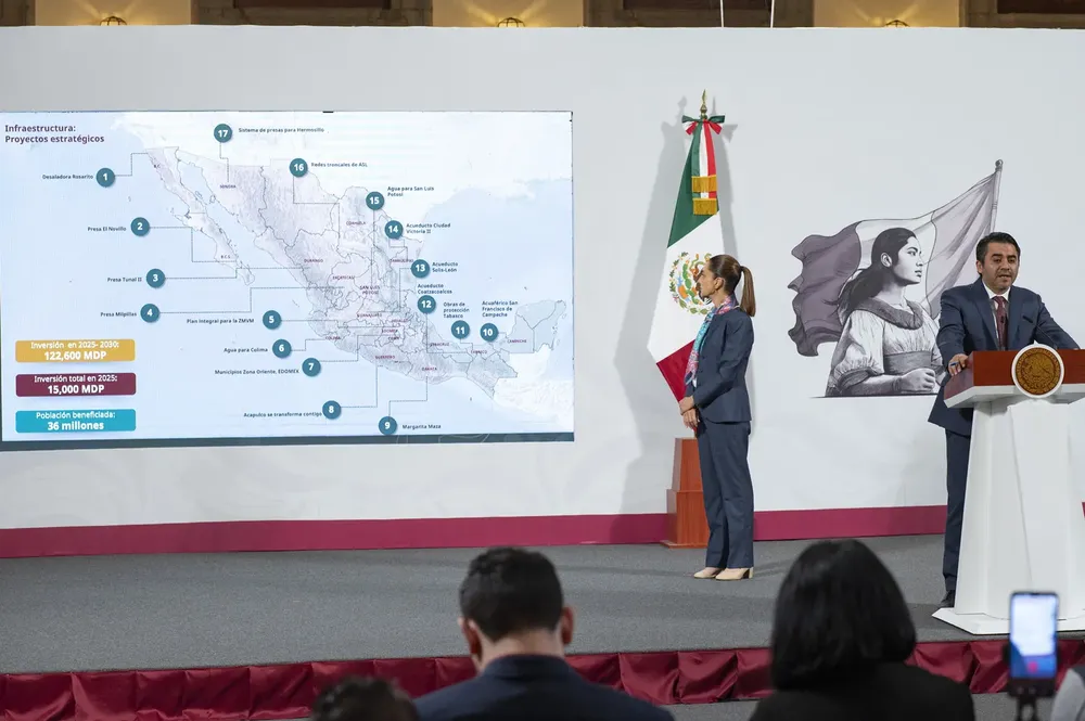 2025-08-29-Conferencia-de-prensa-matutina-Palacio-Nacional-06-SLE