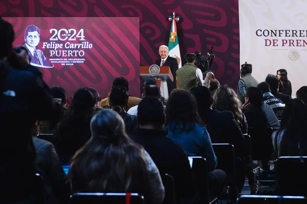 2024-09-25-Conferencia-de-prensa-matutina-Palacio-Nacional-Foto-06