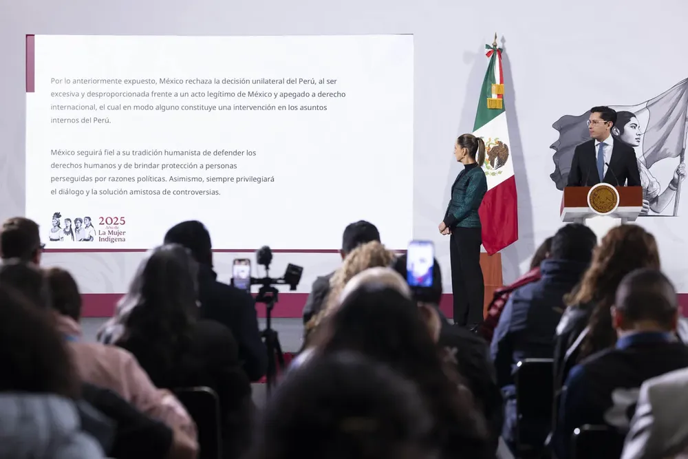 2025-11-04-Conferencia-de-prensa-matutina-Palacio-Nacional-11-GM