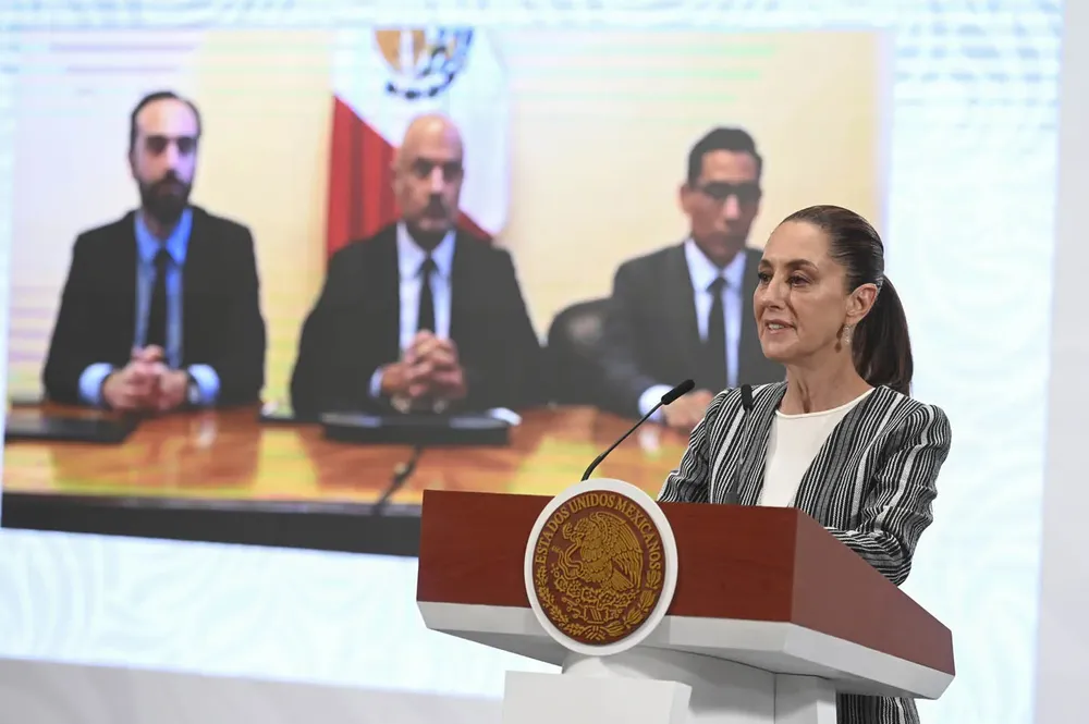2025-05-21_Conferencia_de_prensa_matutina_-_Palacio_Nacional_01_SLE