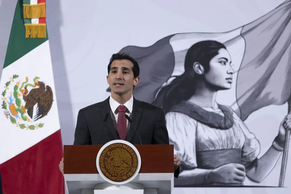 2025-11-18-Conferencia-de-prensa-matutina-Palacio-Nacional-16-JCB