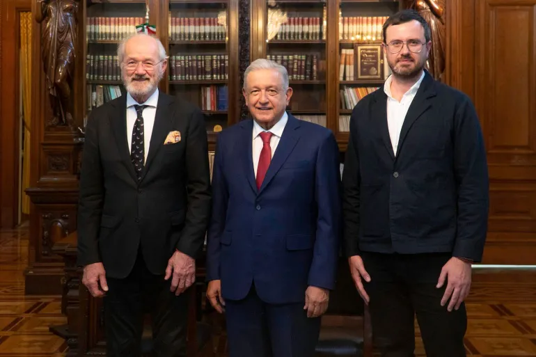 2023-04-20-Presidente-AMLO-reuinon-familiares-J-Assange-770x513