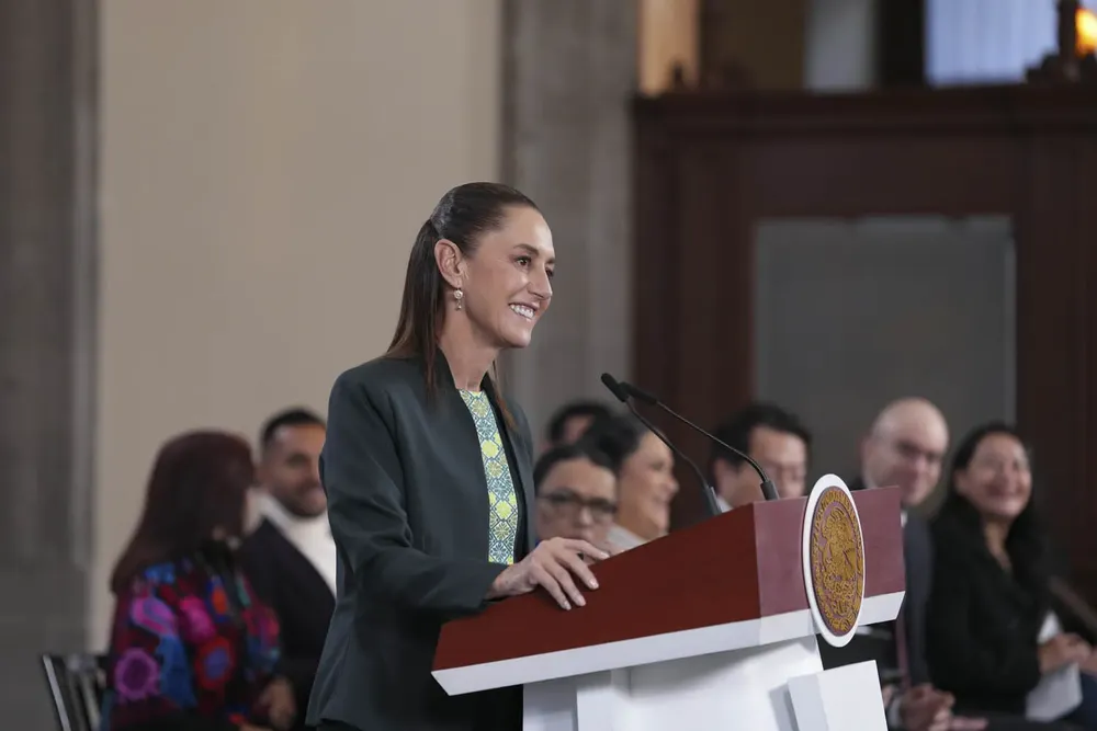 2025-12-10-Conferencia-de-prensa-matutina-Palacio-Nacional-20-HC