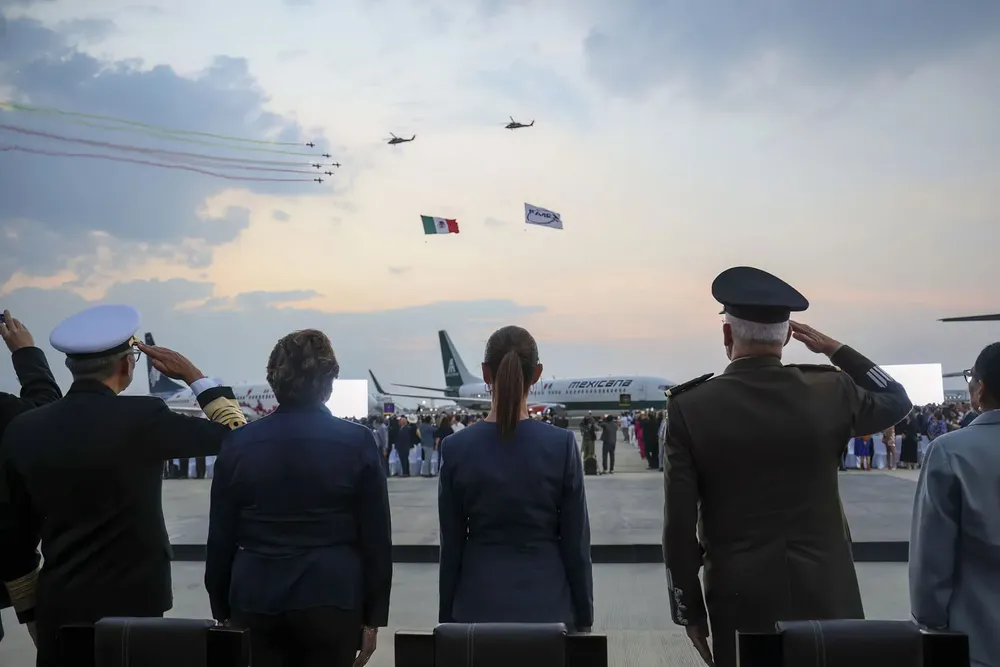 2025-04-22_Inauguracio_n_Feria_Aeroespacial_Me_xico_2025_16_JCB