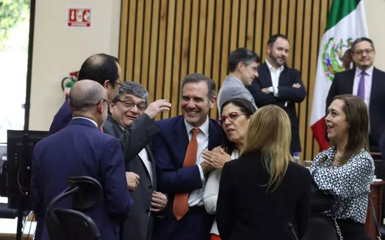 Lorenzo Córdova se despide del INE (1)