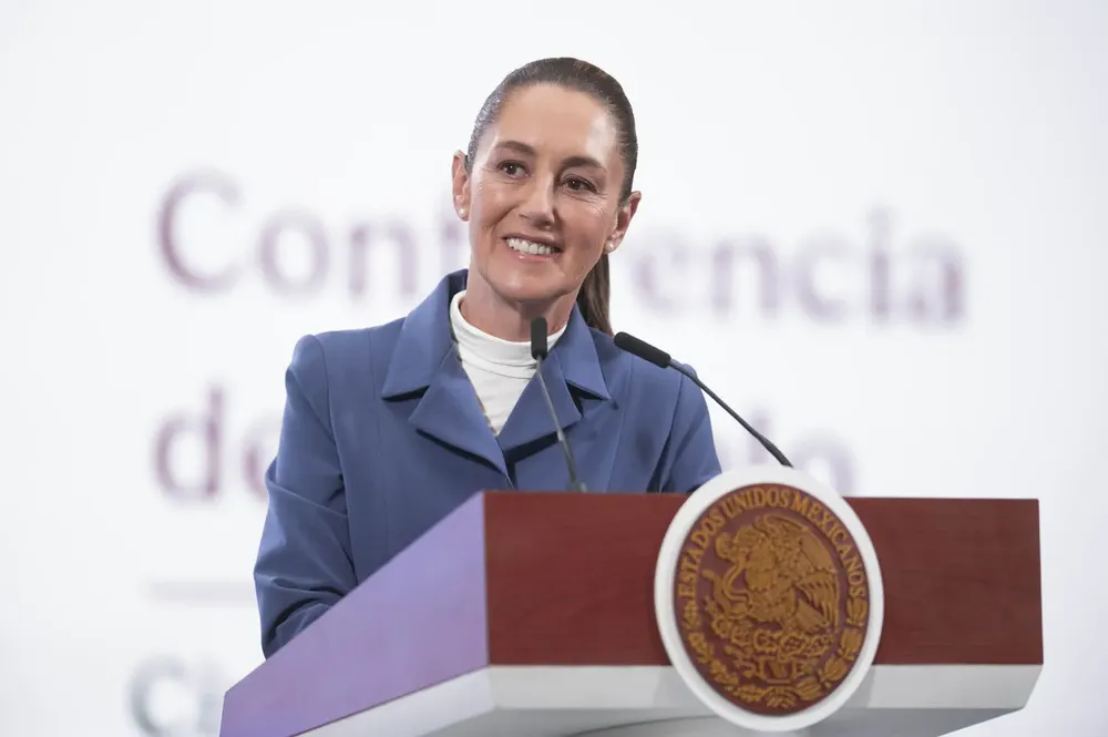 2025-05-06_Conferencia_de_prensa_matutina_-_Palacio_Nacional__15_SLE