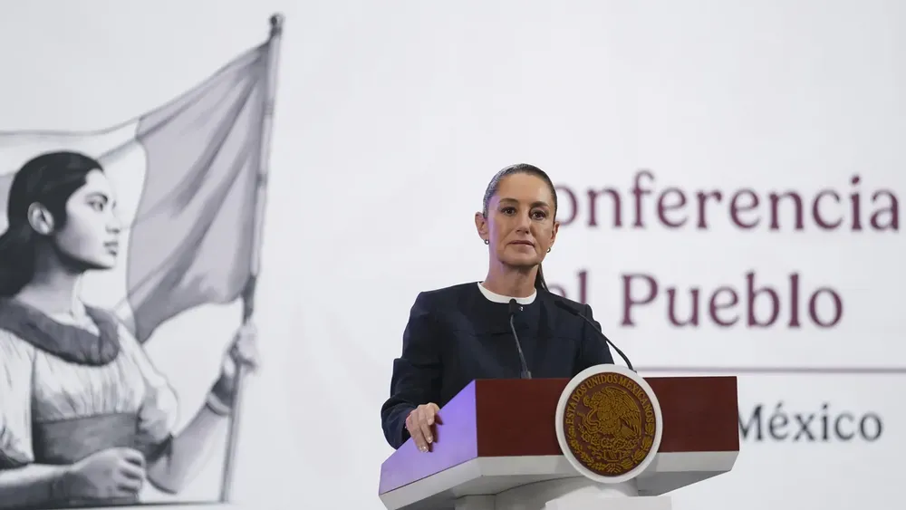 2025-04-30_Conferencia_de_prensa_matutina_-_Palacio_Nacional_04_HC