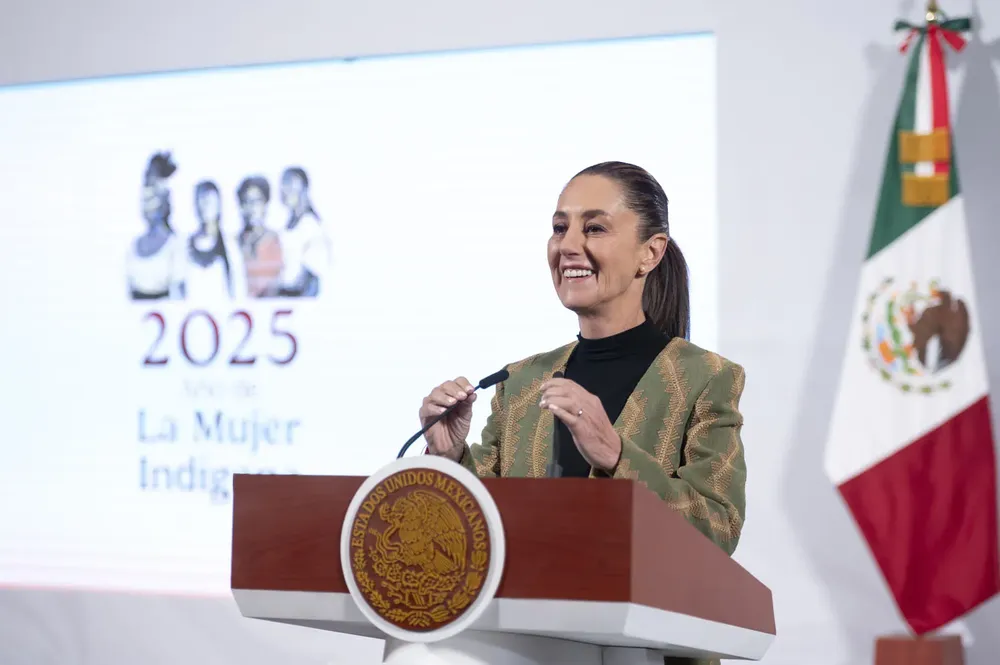 2025-04-15_Conferencia_de_prensa_matutina_-_Palacio_Nacional_01_SLE