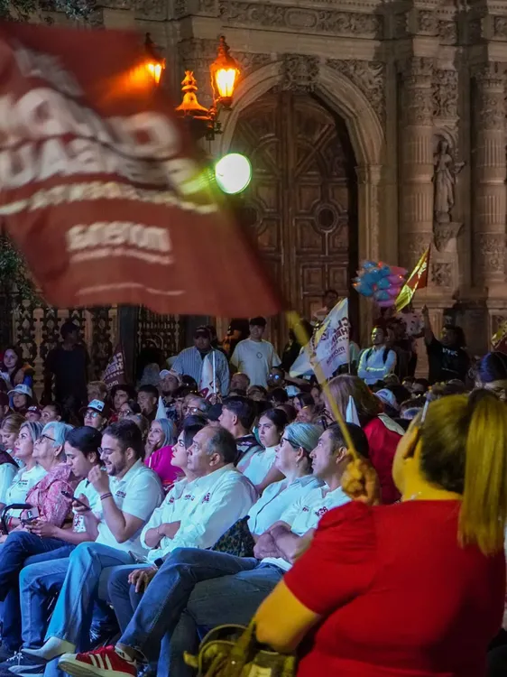 e3045c4f-593d-4a40-9343-5ebe969af130