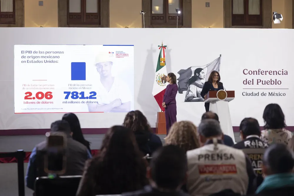 2025-04-28_Conferencia_de_prensa_matutina_-_Palacio_Nacional_11_GM