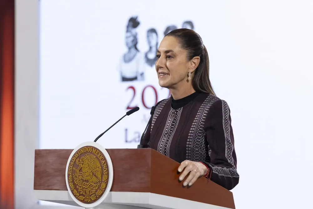 2025-10-24-Conferencia-de-prensa-matutina-Palacio-Nacional-02-JCB