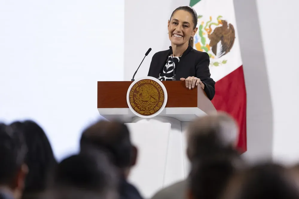 2025-10-02-Conferencia-de-prensa-matutina-Palacio-Nacional-14-JCB