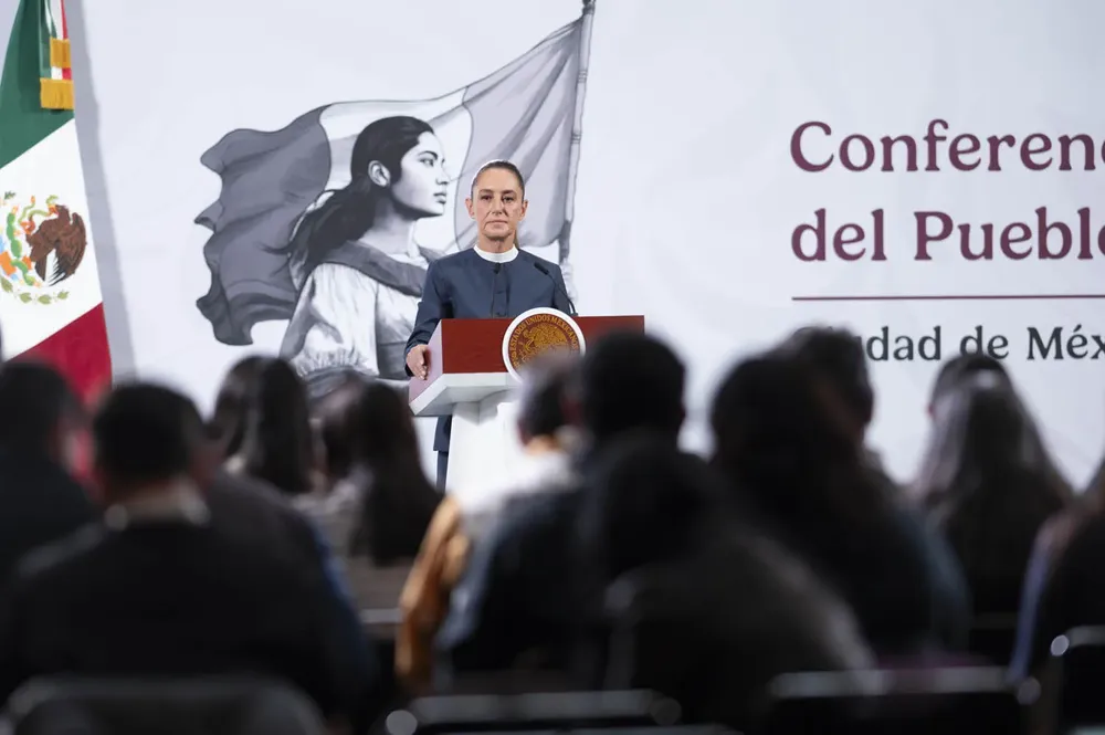 2025-11-03-Conferencia-de-prensa-matutina-Palacio-Nacional-11-SLE