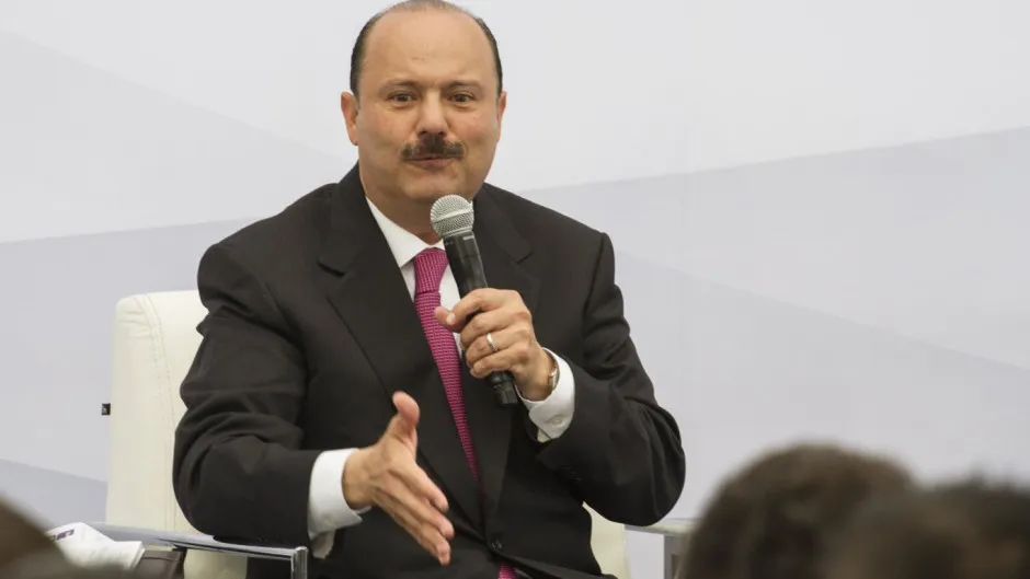 61f40d35c7acb_940_529!