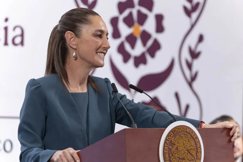 2025-05-19_Conferencia_de_prensa_matutina_-_Palacio_Nacional_22_JCB
