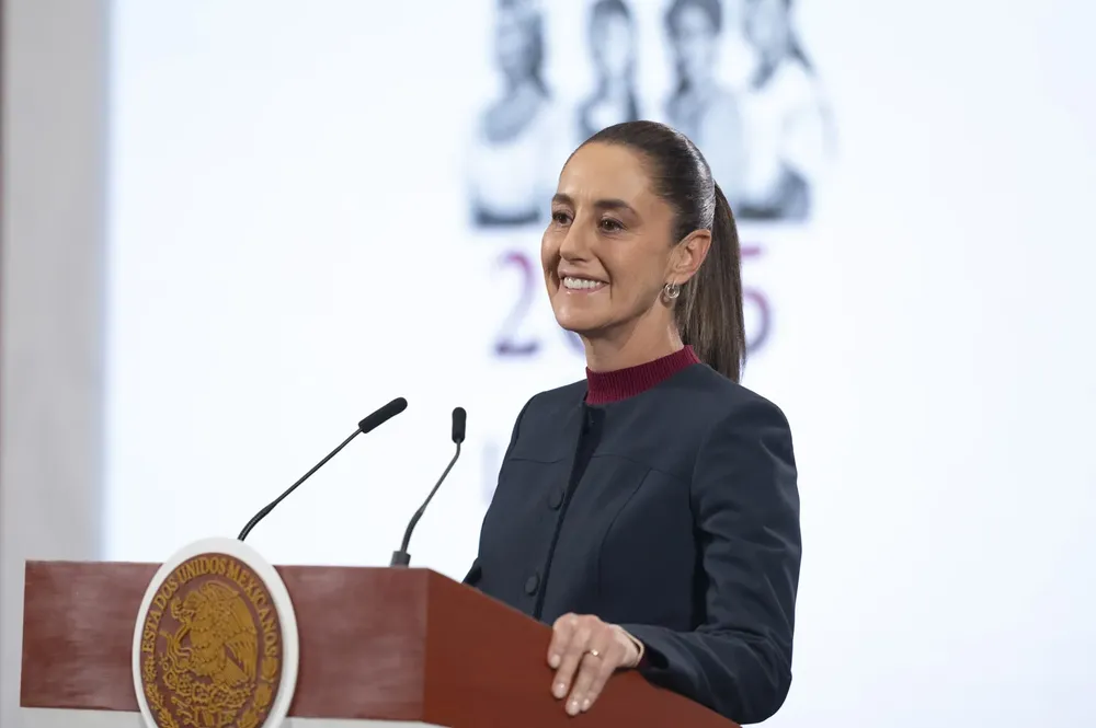 2025-10-23-Conferencia-de-prensa-matutina-Palacio-Nacional-10-SLE