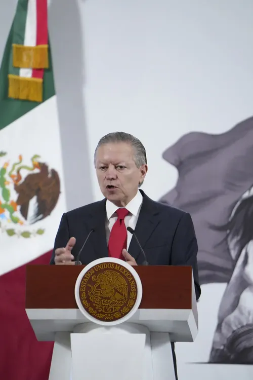 2025-09-19-Conferencia-de-prensa-matutina-Palacio-Nacional-15-HC