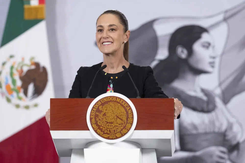 2025-12-11-Conferencia-de-prensa-matutina-Palacio-Nacional-06-SLE