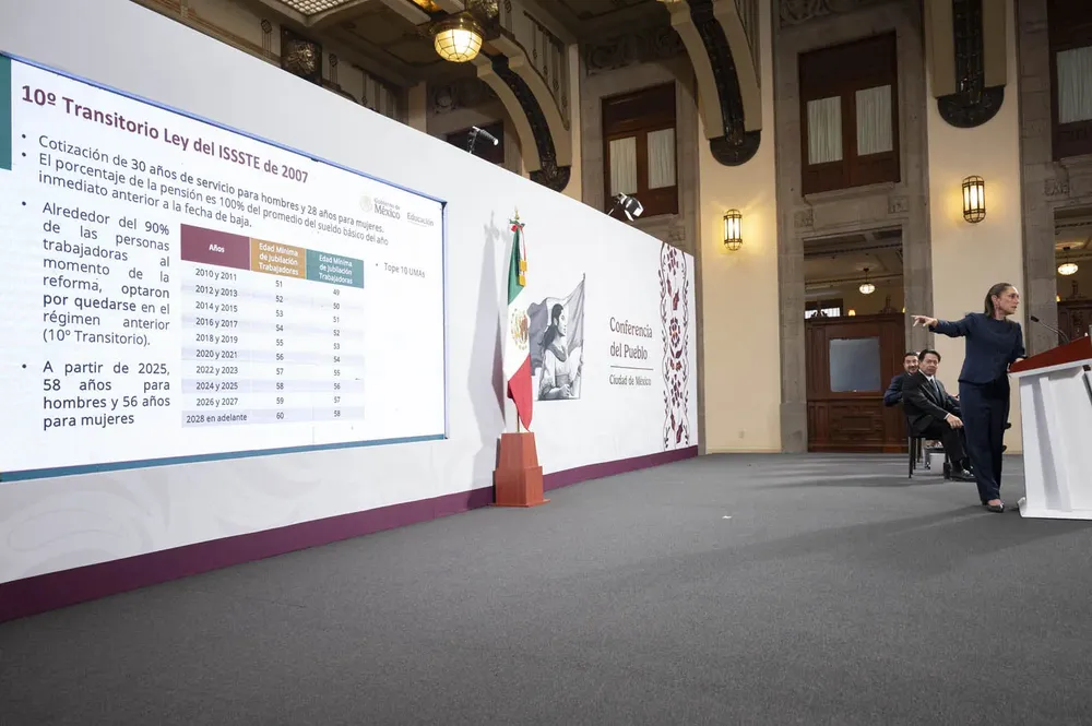 2025-05-26_Conferencia_de_prensa_matutina_-_Palacio_Nacional_11_SLE