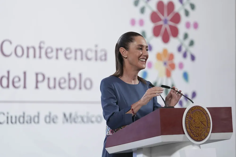 2025-06-03_Conferencia_de_prensa_matutina_-_Palacio_Nacional__01_HC