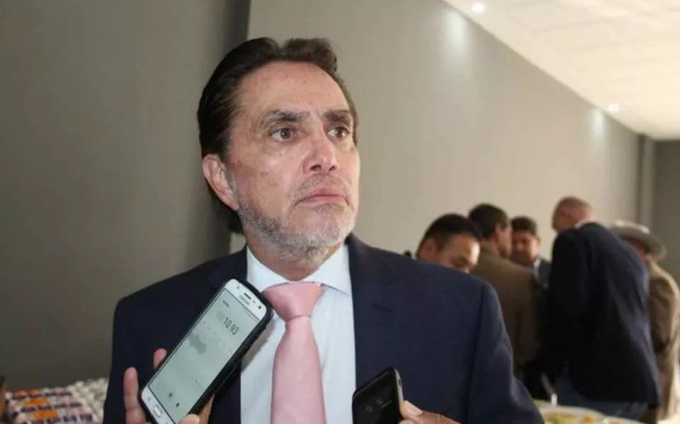 Detienen a Alejandro del Valle, presidente de Interjet