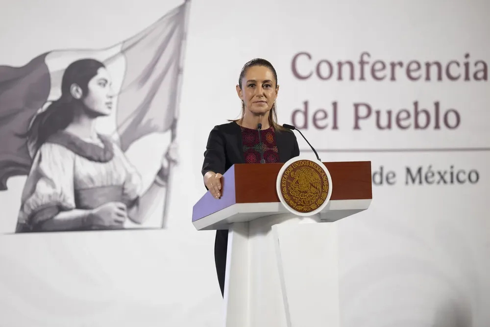 2025-08-27-Conferencia-de-prensa-matutina-Palacio-Nacional-05-JCB