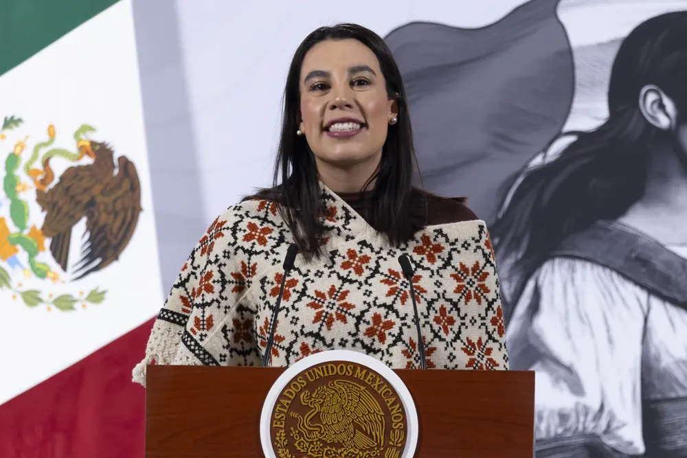 2025-11-18-Conferencia-de-prensa-matutina-Palacio-Nacional-08-JCB