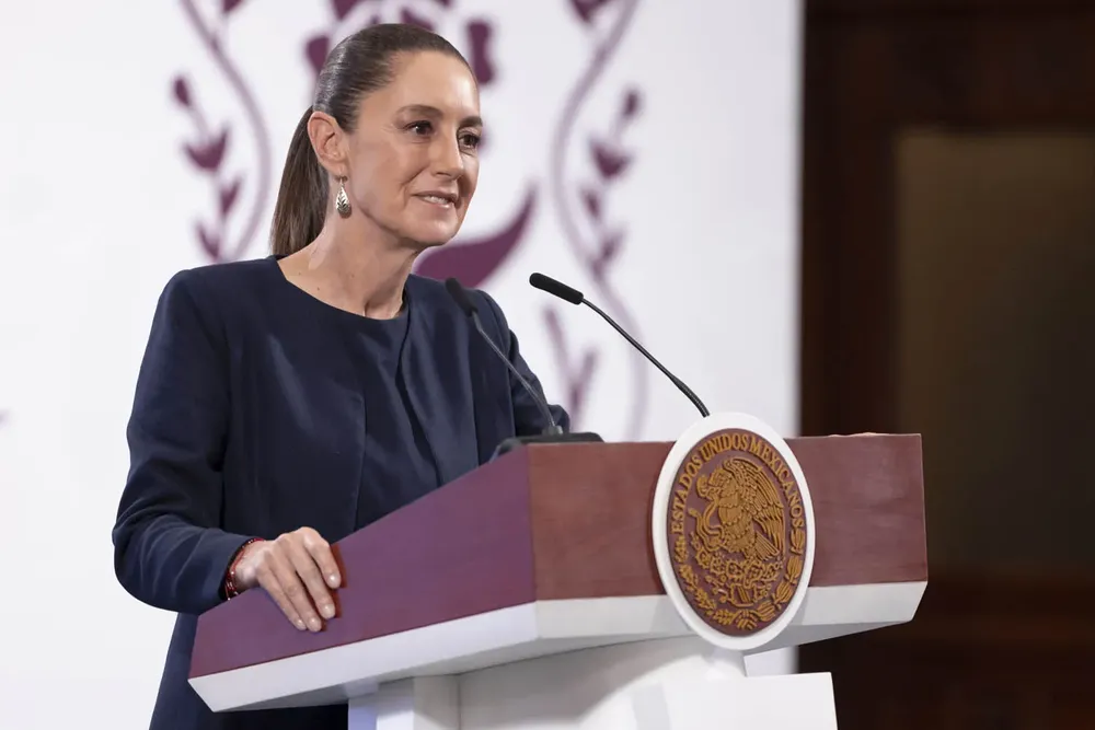 2025-05-15_Conferencia_de_prensa_matutina_-_Palacio_Nacional_09_GM