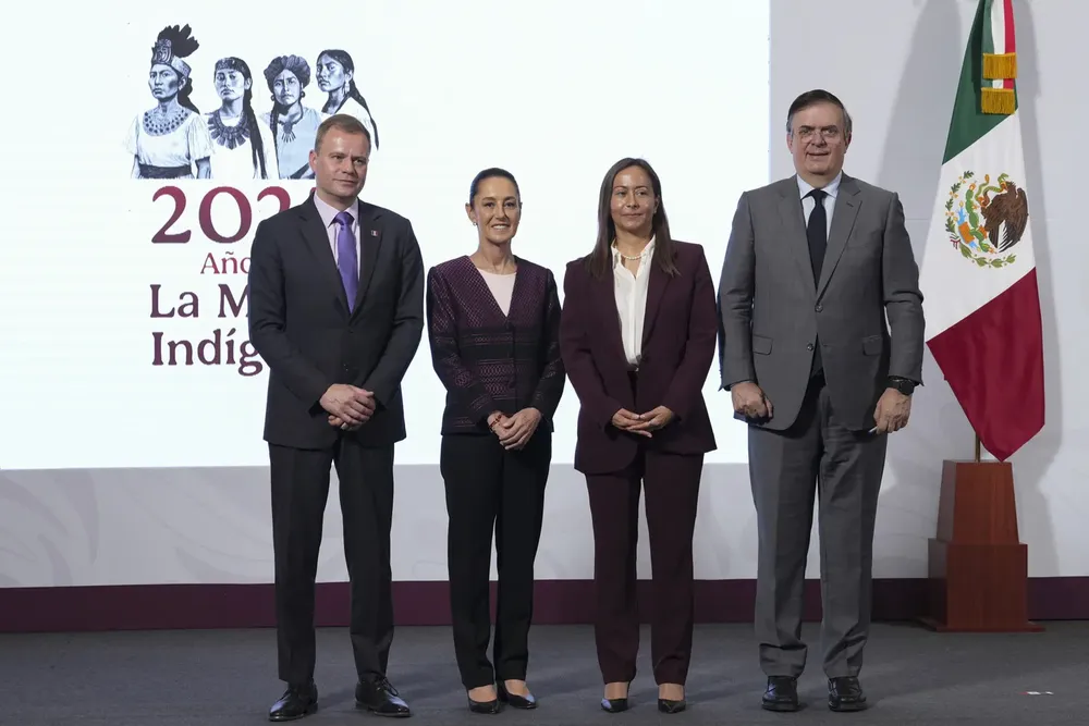 2025-05-02_Conferencia_de_prensa_matutina_-_Palacio_Nacional_15_HC