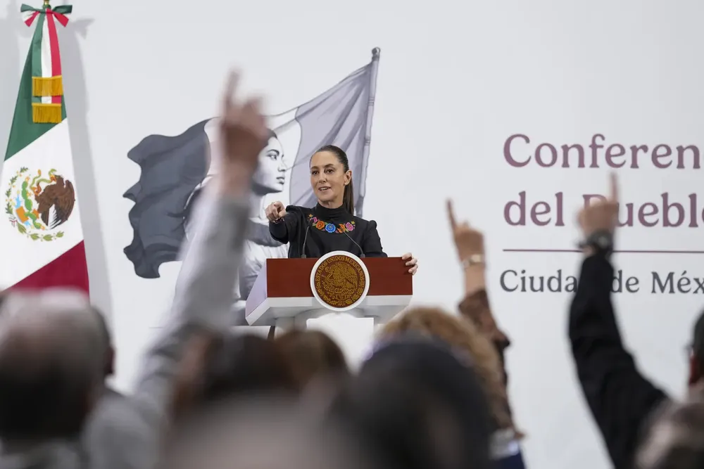 2025-06-20-Conferencia-de-prensa-matutina-Palacio-Nacional-03-HC