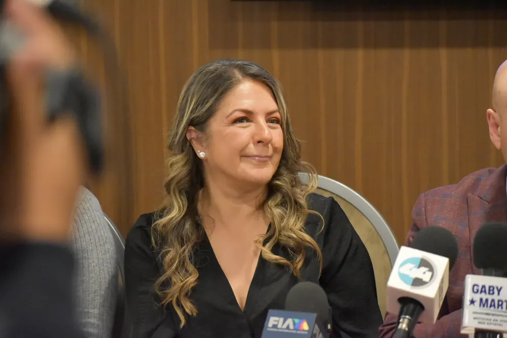 FE23CC8A-5FB9-4D96-B734-26FC7B4B89A0