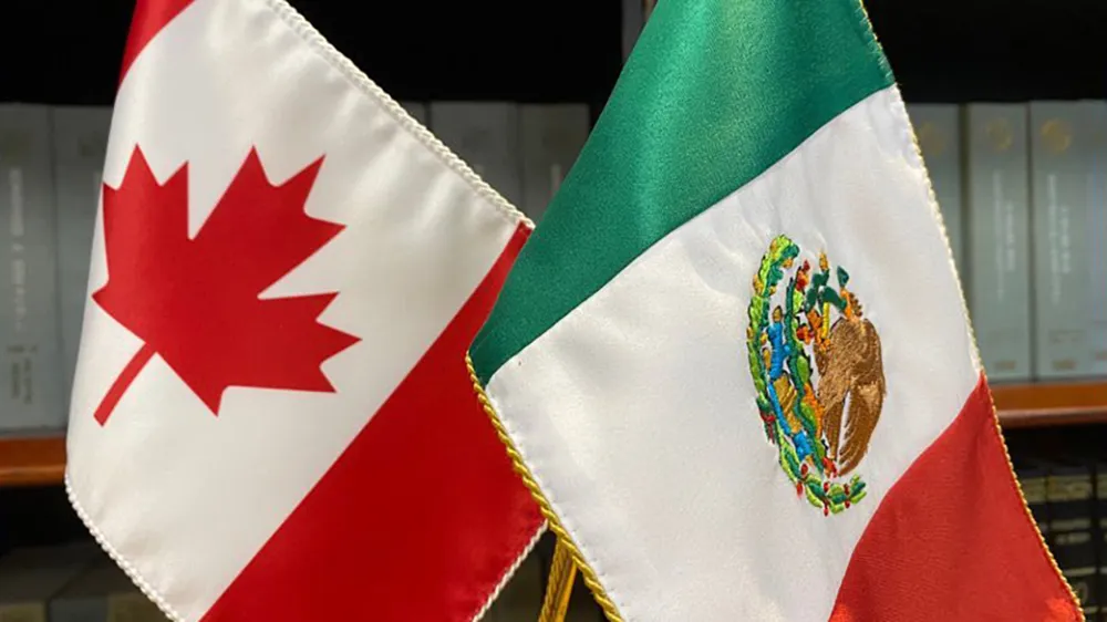banderas-de-canada-y-mexico