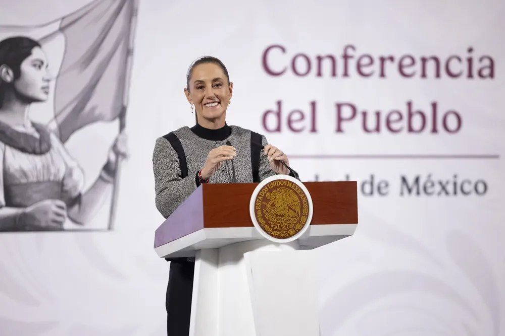 2025-11-28-Conferencia-de-prensa-matutina-Palacio-Nacional-02-GM