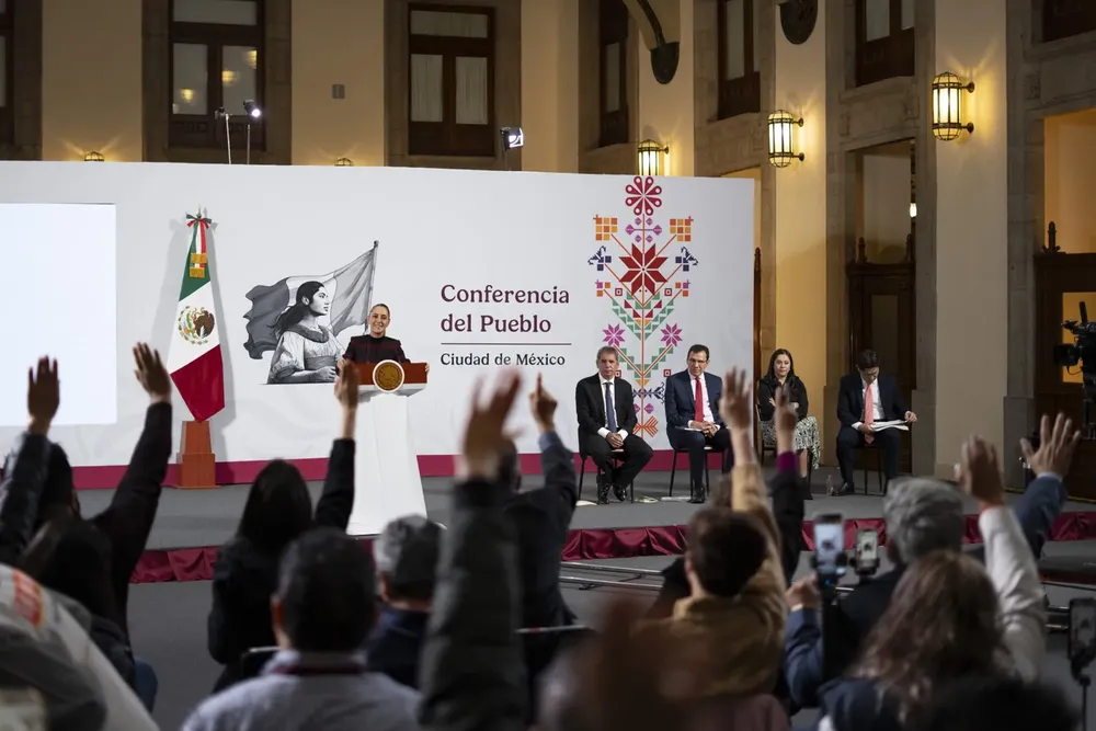 2025-10-09-Conferencia-de-prensa-matutina-Palacio-Nacional-11-HC