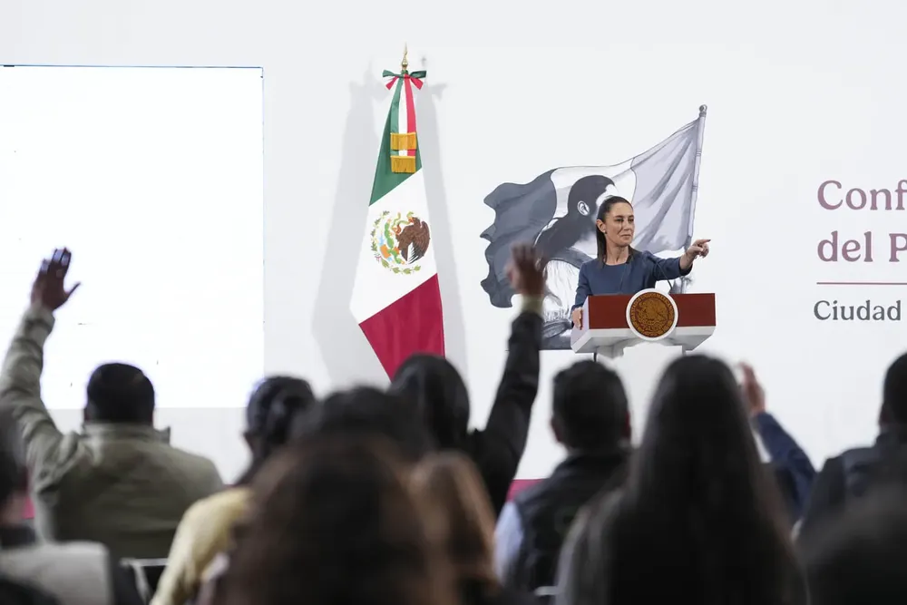 2025-06-03_Conferencia_de_prensa_matutina_-_Palacio_Nacional__11_HC
