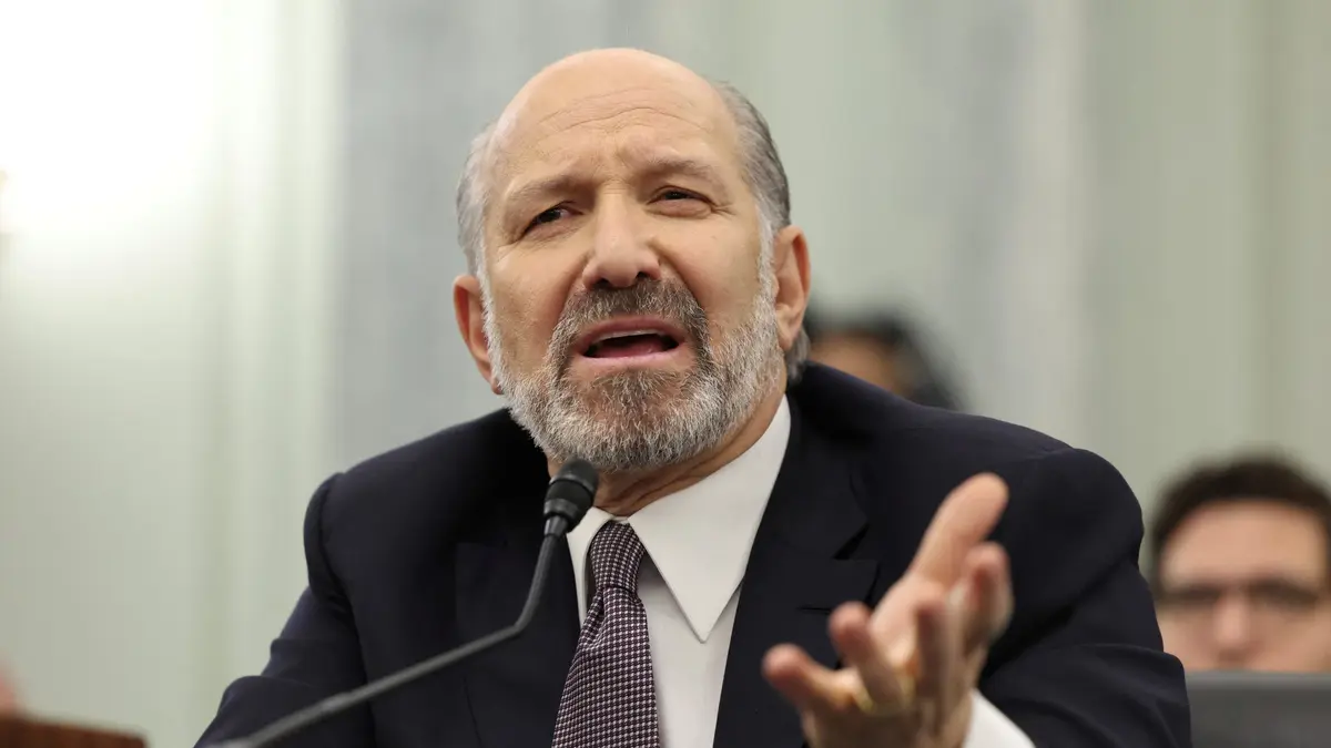 2025-01-29t170415z_1651224687_rc2rjcaym8vn_rtrmadp_3_usa-trump-lutnick-scaled