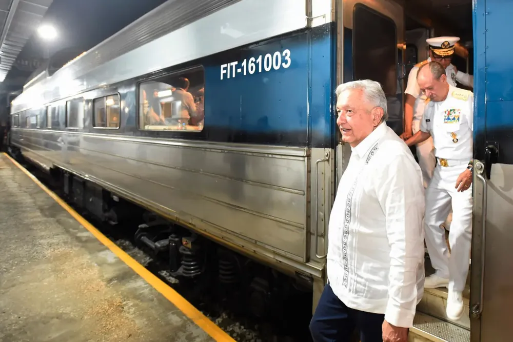 trenes-amlo-lopez-obrador-vias-ferreas
