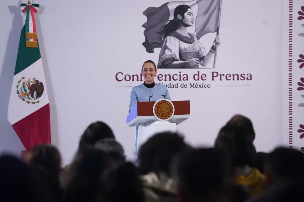 Conferencia_presidenta_at_9.43.55_AM